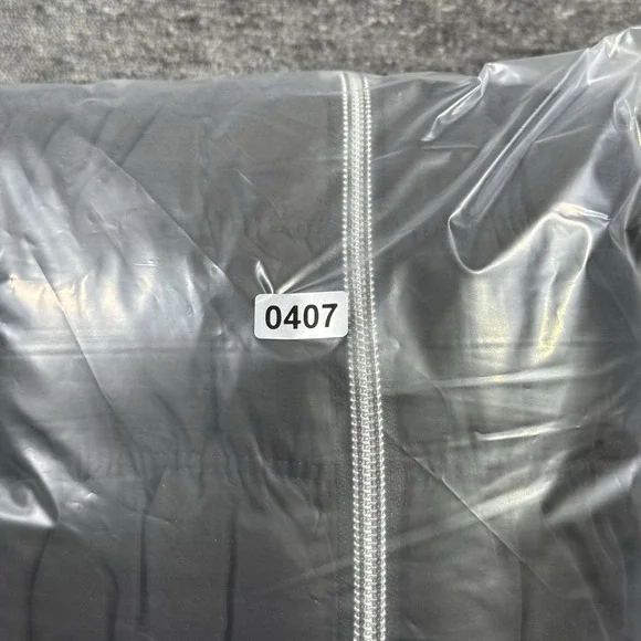 Calvin Klein Womens Performance Black Puffer Vest White Sherpa Lining Size Small - Picture 11 of 11